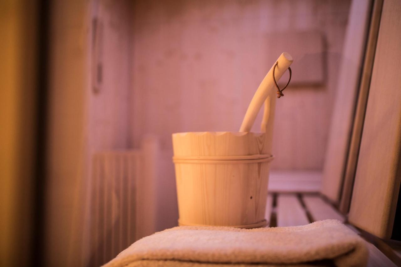 Slow Living Suite - Ferienwohnung Mit Privater Sauna & Garten Fiss Exteriör bild