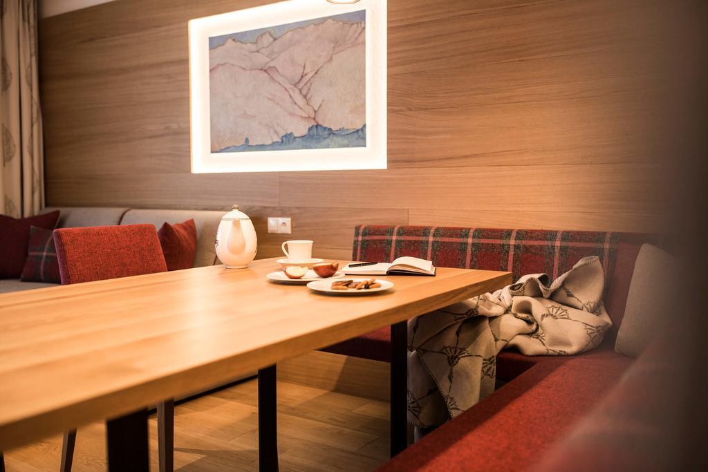 Slow Living Suite - Ferienwohnung Mit Privater Sauna & Garten Fiss Exteriör bild