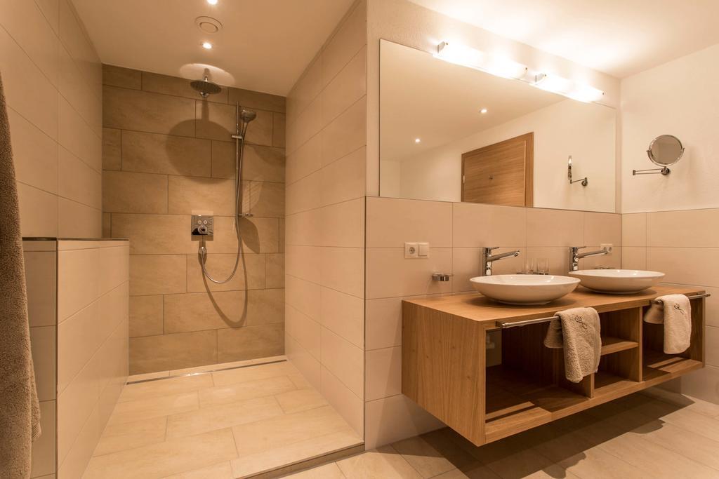 Slow Living Suite - Ferienwohnung Mit Privater Sauna & Garten Fiss Exteriör bild